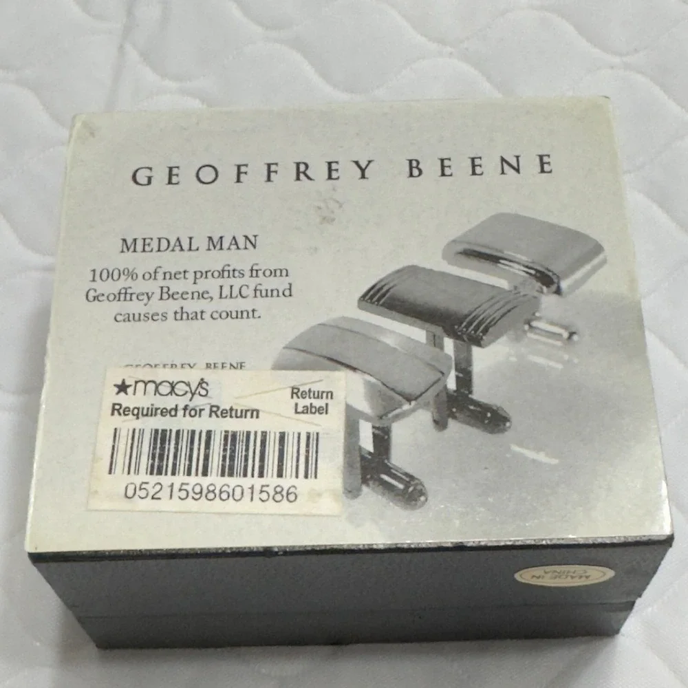 Geoffrey Beene Black Gunmetal Cufflinks In Box Medal Man Polished Stainless